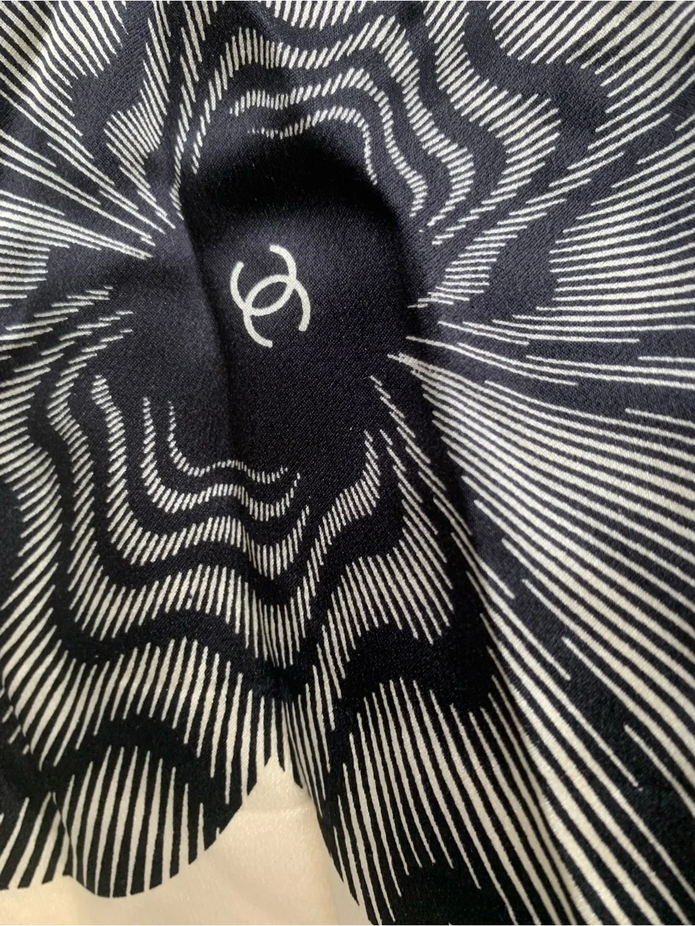 CHANEL Vintage around 2005 white /black floral Dress